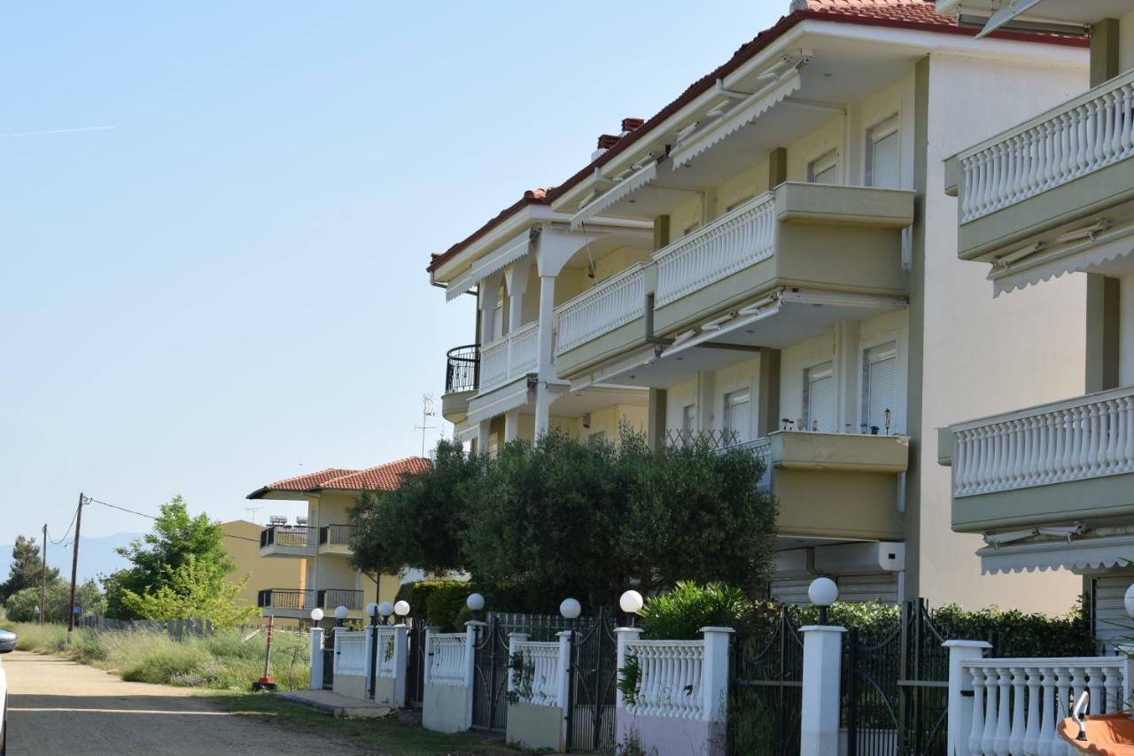 Dimar1 Seaside Apartment Paralia Dionysiou Exterior photo