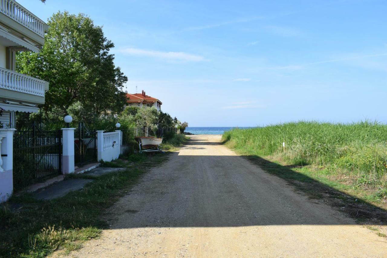 Dimar1 Seaside Apartment Paralia Dionysiou Exterior photo
